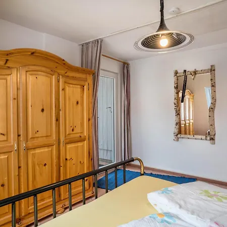 Lehmann Mit Blick Auf Schloß Apartment *